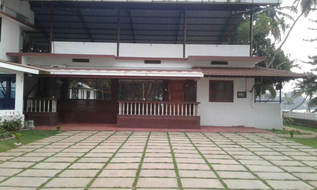Nisarga Nirvana River House Mangalore Exterior foto